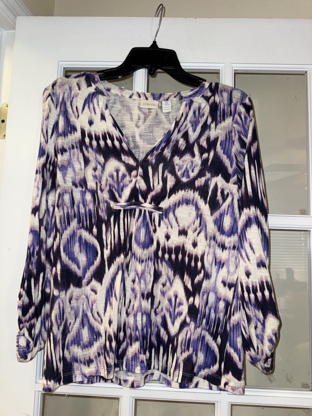 Chico's Top Purple Ikat V-Neck Roll Tab Sleeve Pullover Front Gathers Size 0 XS